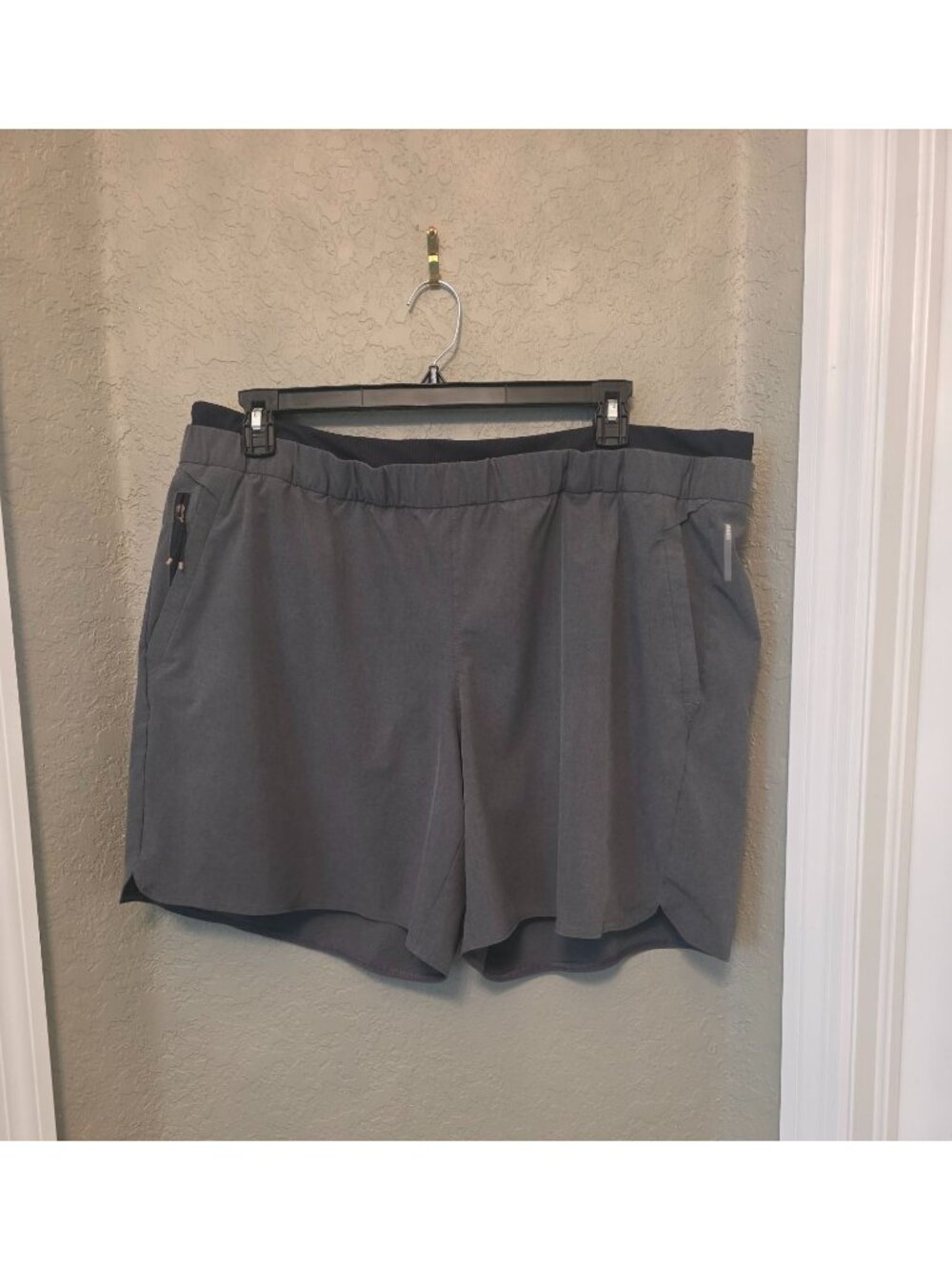REI Co-Op Men's Pursuit Lined Gray Black Pull On Performance Hybrid Shorts 2XL